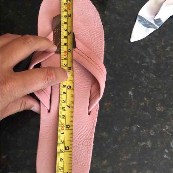 XXSOLDXXWomen’s Rainbow Flip Flops - Picture 4 of 5